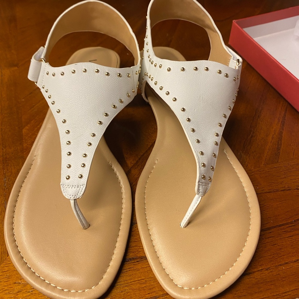 Vaneli real leather sandals white with gold accents size 8 like new